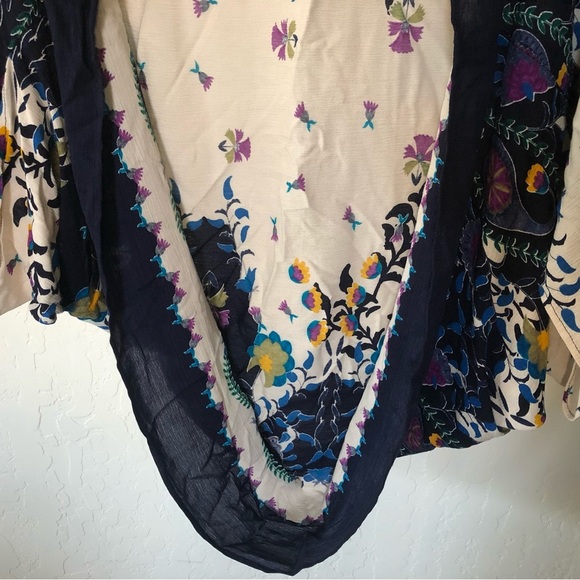 Rachel Zoe|Bohemian Abstract floral print white kimono wrap,one size•••Rayon - Picture 4 of 8
